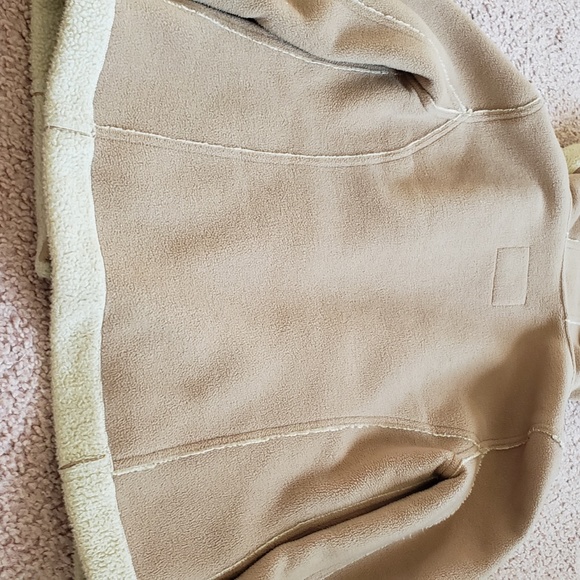 Medium Tan Camel Cream Shearling Cozy Coat w Hood - Picture 6 of 15